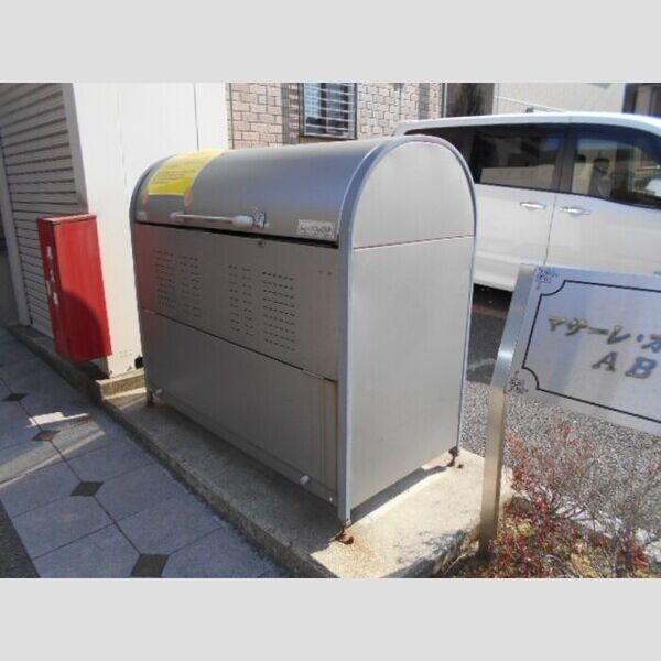 マサーレ・オガワ　B棟102号室 ゴミ箱