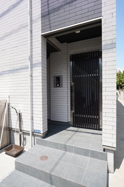 Ｃｈｉｃｈｉｒｉ2階 エントランス