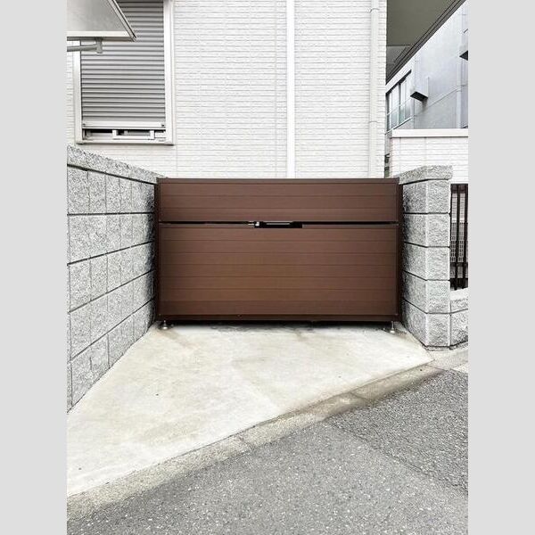 アバンス大宮302号室 専用ゴミ置き場
