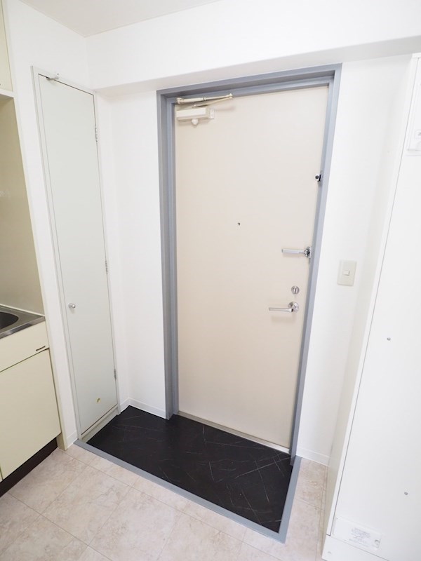 アネックス国領3階 玄関