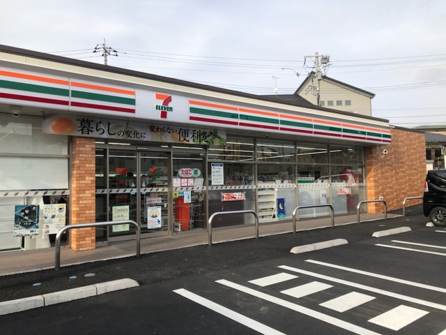 サンヒルズ新百合 【コンビニエンスストア】セブンイレブン川崎上麻生2丁目店まで536ｍ