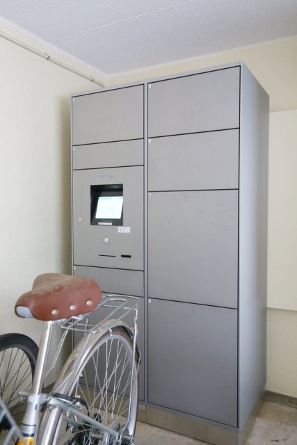 クレッセント中野富士見町2階 宅配BOX