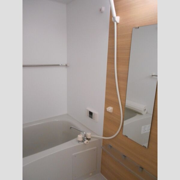 ヴィルクレール　Ⅱ202号室 浴室