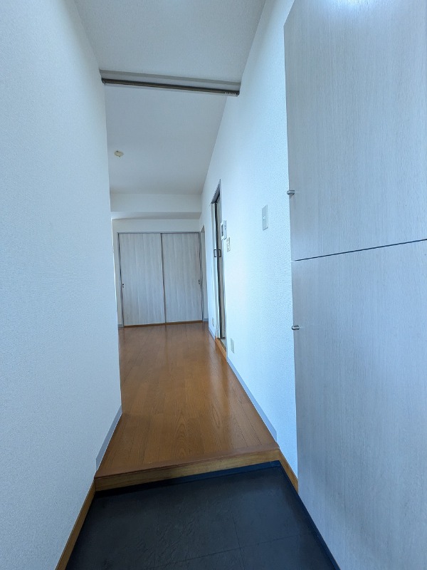 ベルエキップ一番館(E-143) 玄関