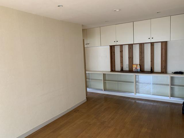 イズミビル リビング