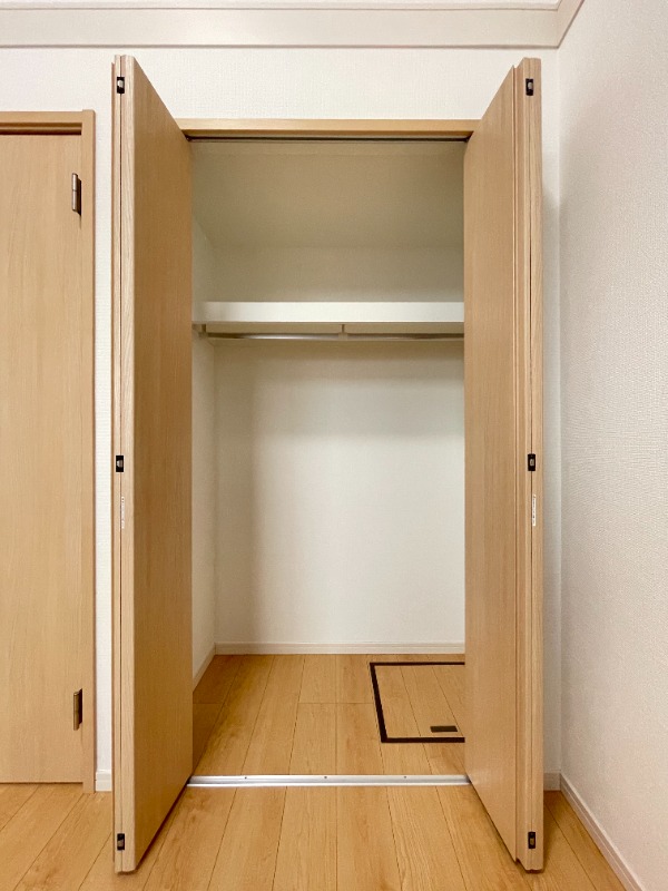 ビューメゾン横浜1階 収納