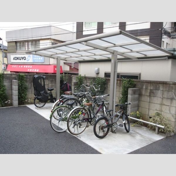 フロンティア南大泉 自転車置き場