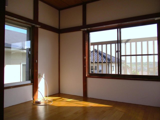 緑区大椎町　白鳥戸建 2階4.5畳洋室