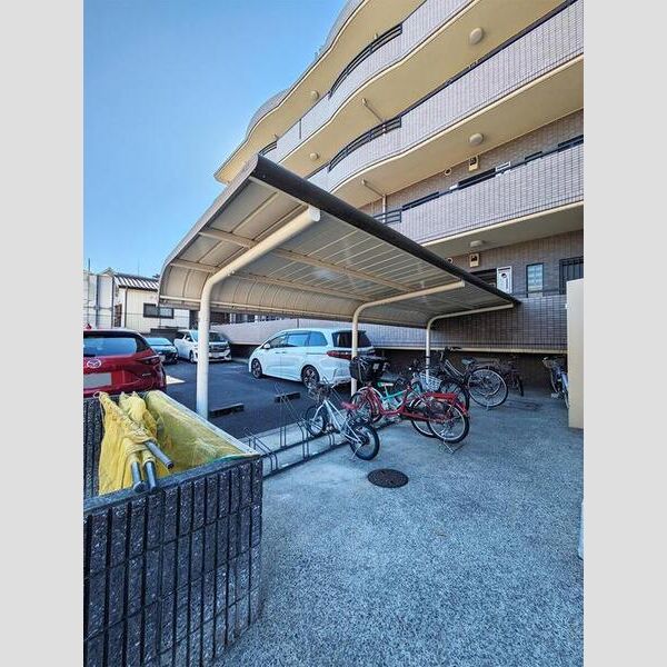 グローリーヒルズⅡ 駐輪場