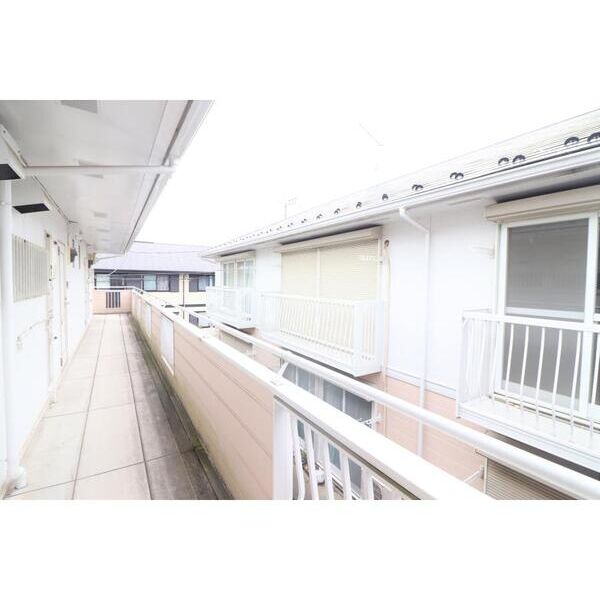 サンウッドI101号室 エントランス