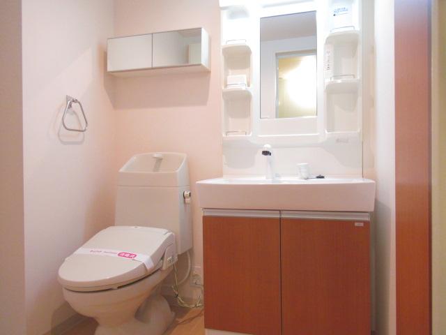 Y.Camphrier（ワイカンフリエ） サニタリー