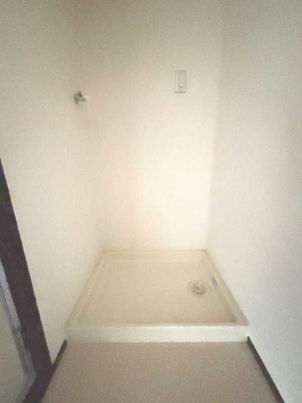 町田リバーサイドハウス3階 室内洗濯機置き場★