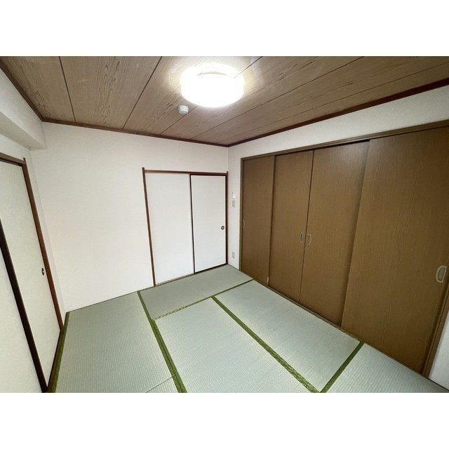 石井KOシティ301号室 内観