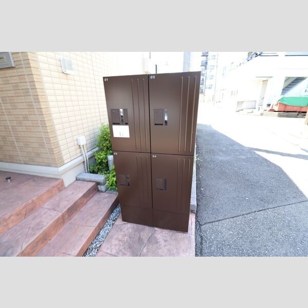 ソルフェージュ 宅配ボックス