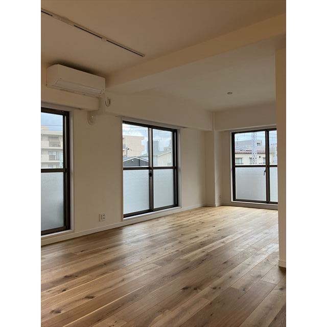 レジデンス多摩川西六郷 リビング