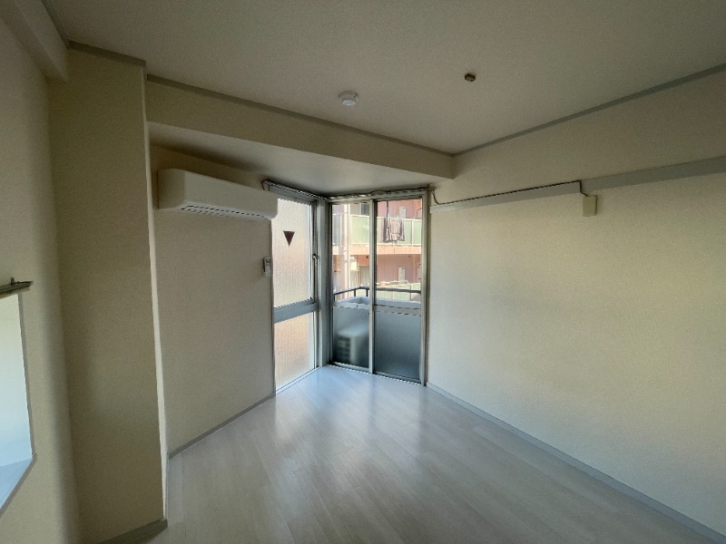 レジデンス初 リビング