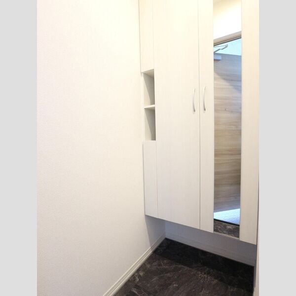 ロゼ　清新 玄関