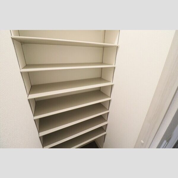 D Paina 今井南町 玄関