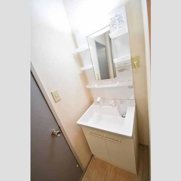 サニーコートハタⅡ 洗髪洗面化粧台