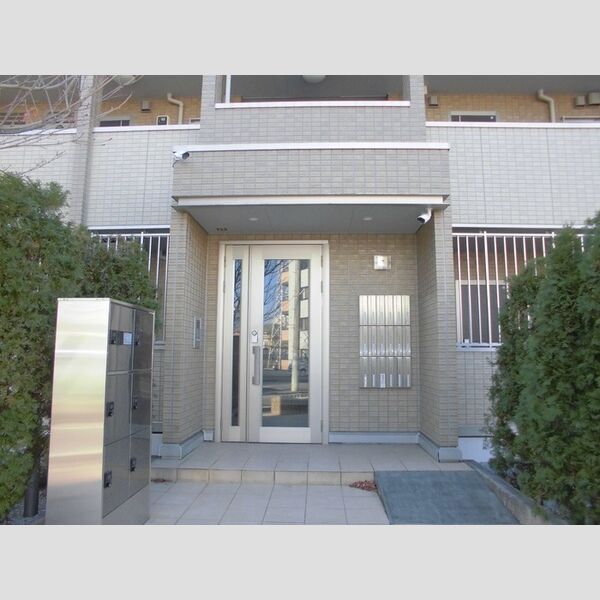 グランドゥール302号室 エントランス