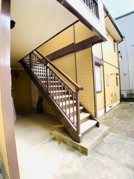 ハイツ鎌倉Ａ1階 エントランス