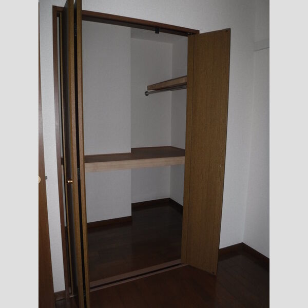 ヒロ末広103号室 クローゼット