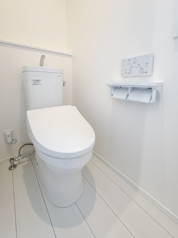 太田窪（南浦和）戸建て５号棟 トイレ