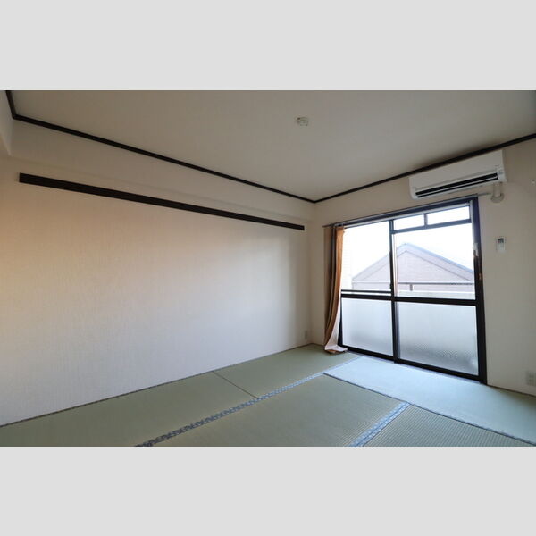 パークヒルズ302号室 和室