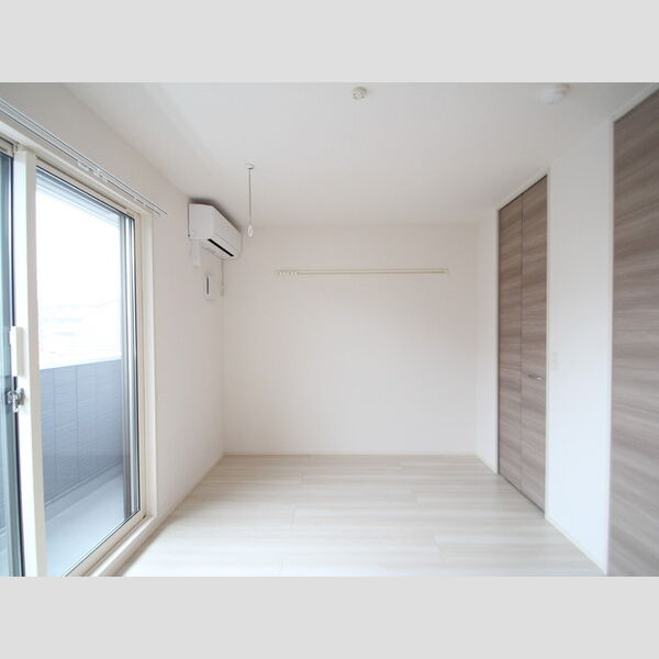 プレシャス富士見306号室 洋室