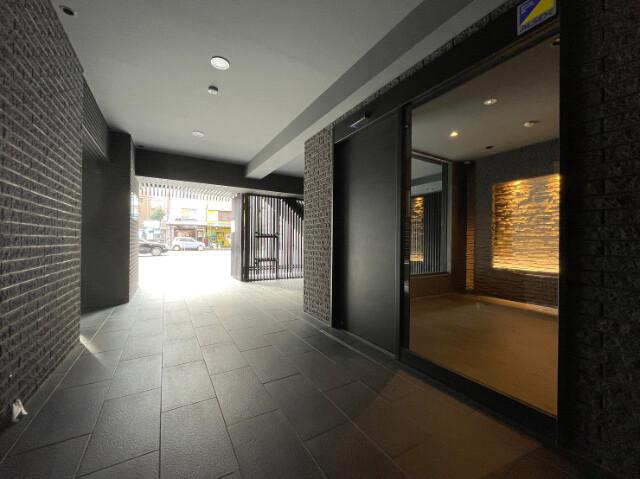 Le'a横濱ポートサイド エントランス