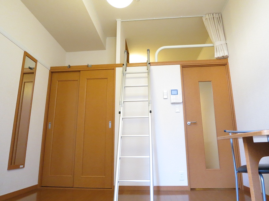 レオパレスコラール　キシ110号室 内観