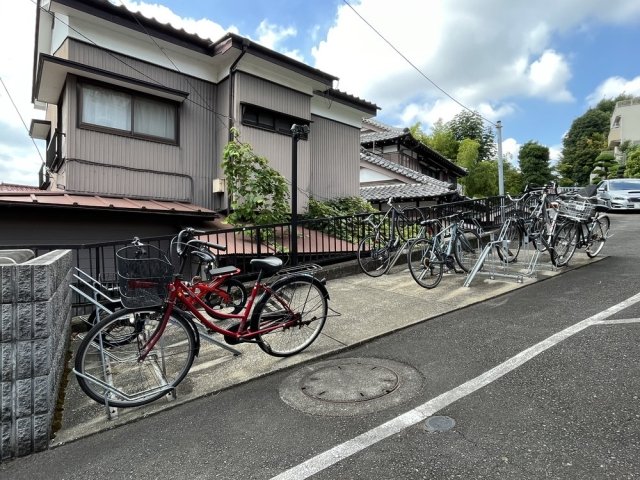 ヴィブレ梶ヶ谷4階 駐輪場