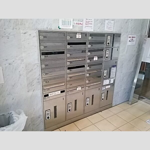 グラン・シャリオS302号室 集合ポスト・宅配ボックス