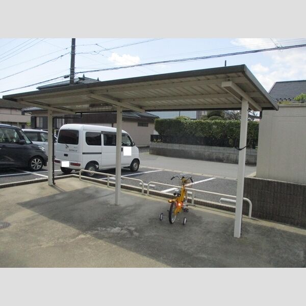 Carinopensee 駐輪場