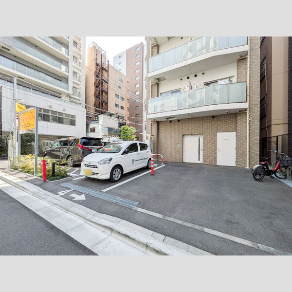 ホウエイコート秋葉原1203号室 駐車場