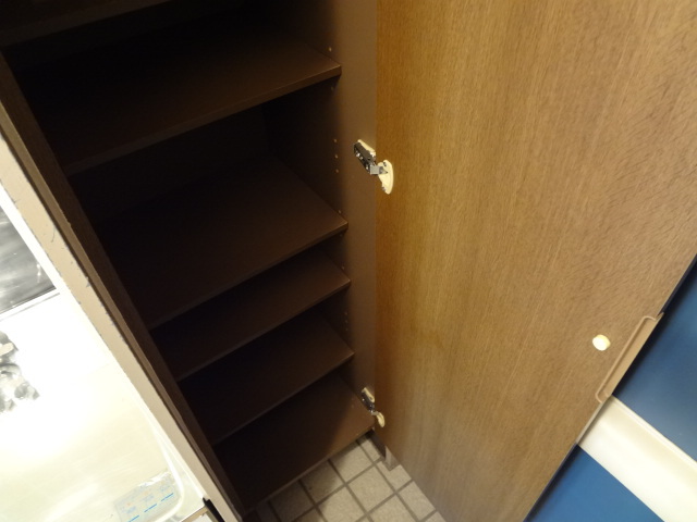 ミレ・関町0307号室 下駄箱