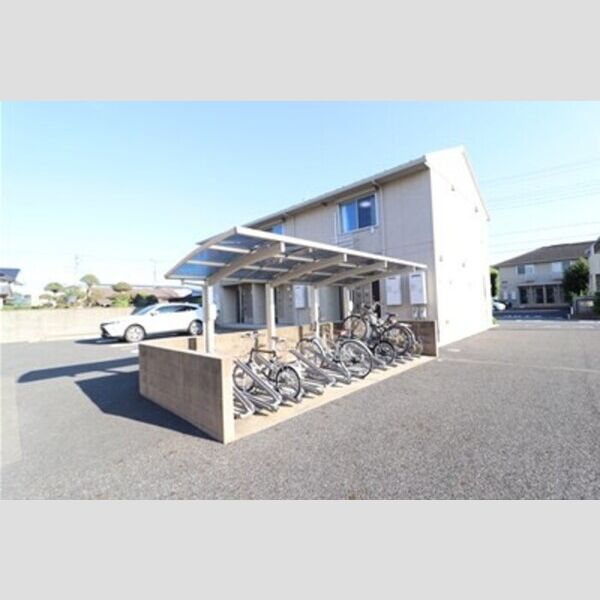 ストラール　C 駐輪場