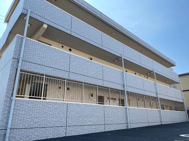 フィールドパレス 外観写真（昼）