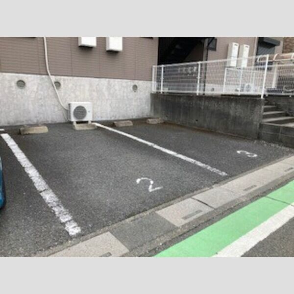 ピュアコート 駐車場