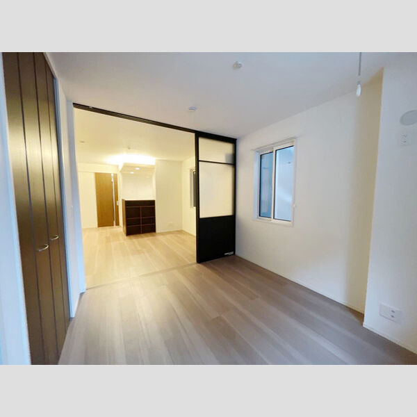 ルリアン綾瀬Ⅱ102号室 洋室