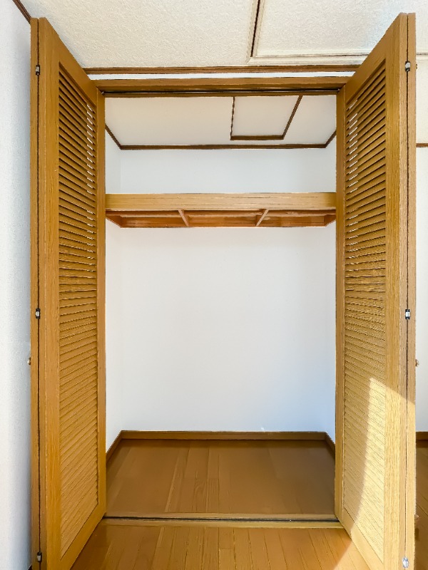 下連雀５丁目貸家 ■2階洋室ウォークインクローゼット