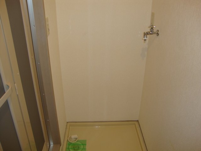 ピュア海老名301号室 洗濯機置場