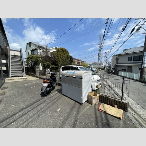 BPOPⅡ201号室 敷地内ゴミ置き場