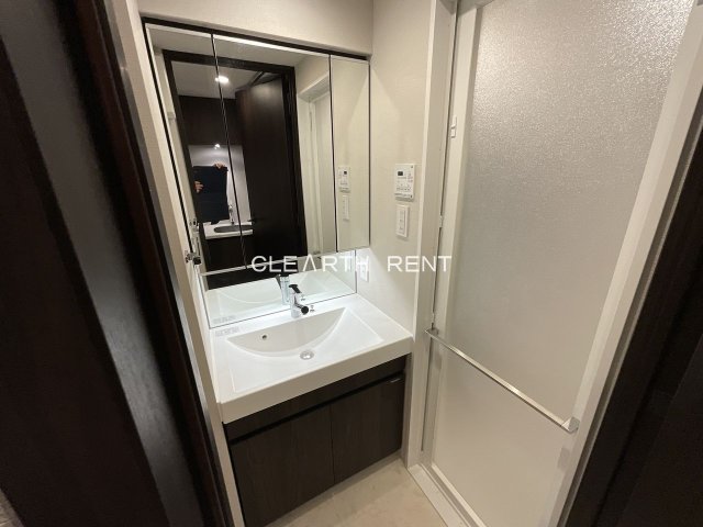 コンシェリア池袋 ＴＨＥ ＲＥＳＩＤＥＮＣＥ ＷＥＳＴ 人気設備の独立洗面台