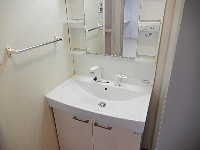 グランド・ソレイユ 洗髪洗面化粧台