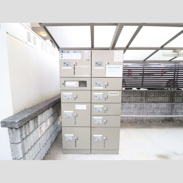 ベルレージュ　D 宅配ボックス