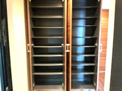 サン・ステージ緑園都市東の街７番館 シューズボックス