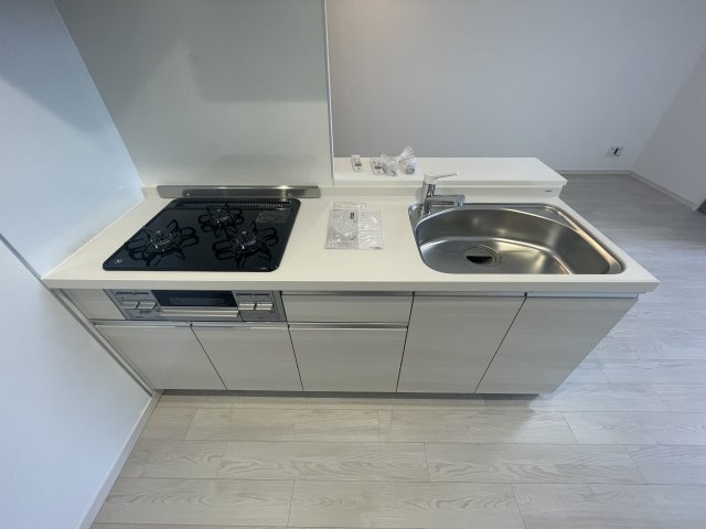 ルオーレ上北沢駅前0301号室 キッチン