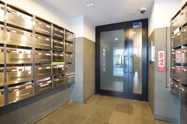 ダイヤモンドスクエア駒形5階 エントランス