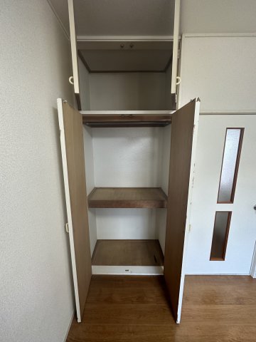 山手グリーンハウス2号館 収納